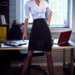 148cm (4.86ft) silicone love doll Medium Tits Mini Sex Doll