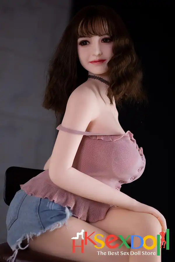 Close up of tiny 49cm waist and wide hips on 5ft 2 big tits doll3